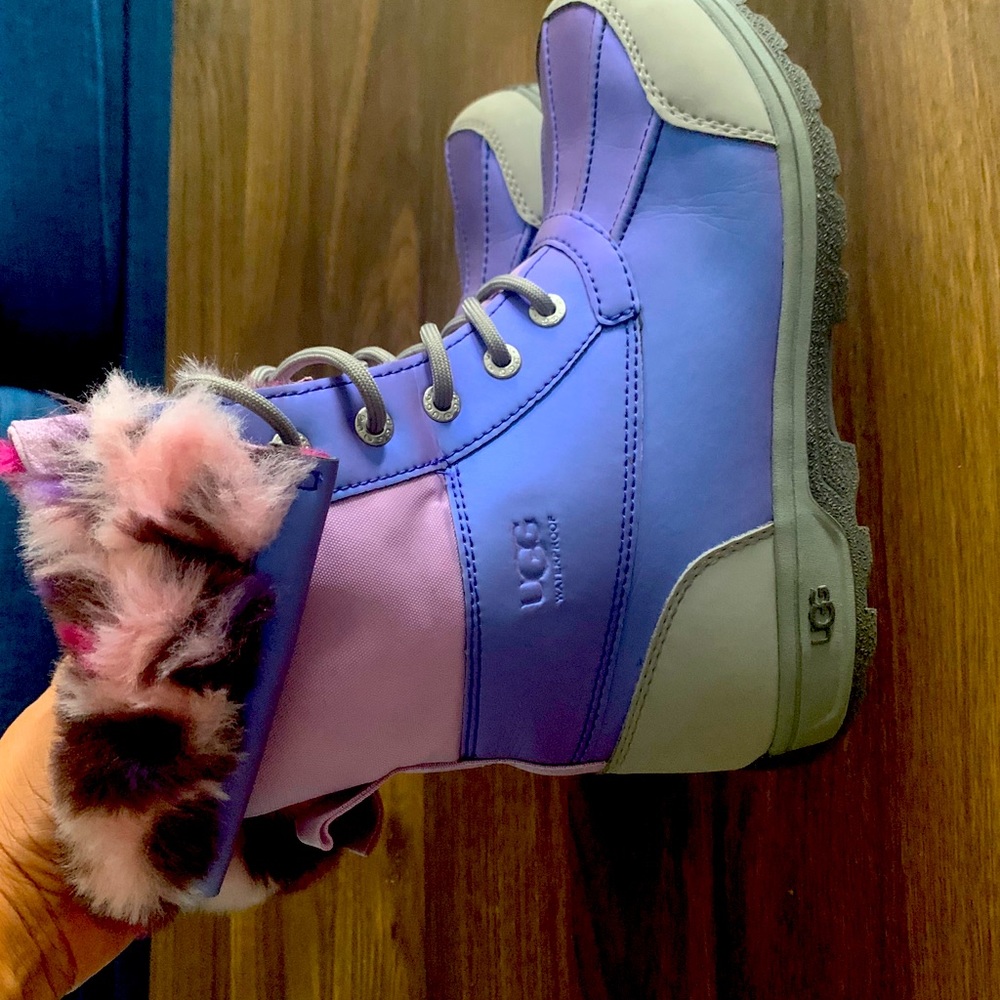 Kids Ugg snow boots